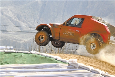 中国汽车越野巡回赛2018赛季青海公开赛化隆站开赛 青海趣闻 第3张 中国汽车越野巡回赛2018赛季青海公开赛化隆站开赛 青海趣闻 第3张